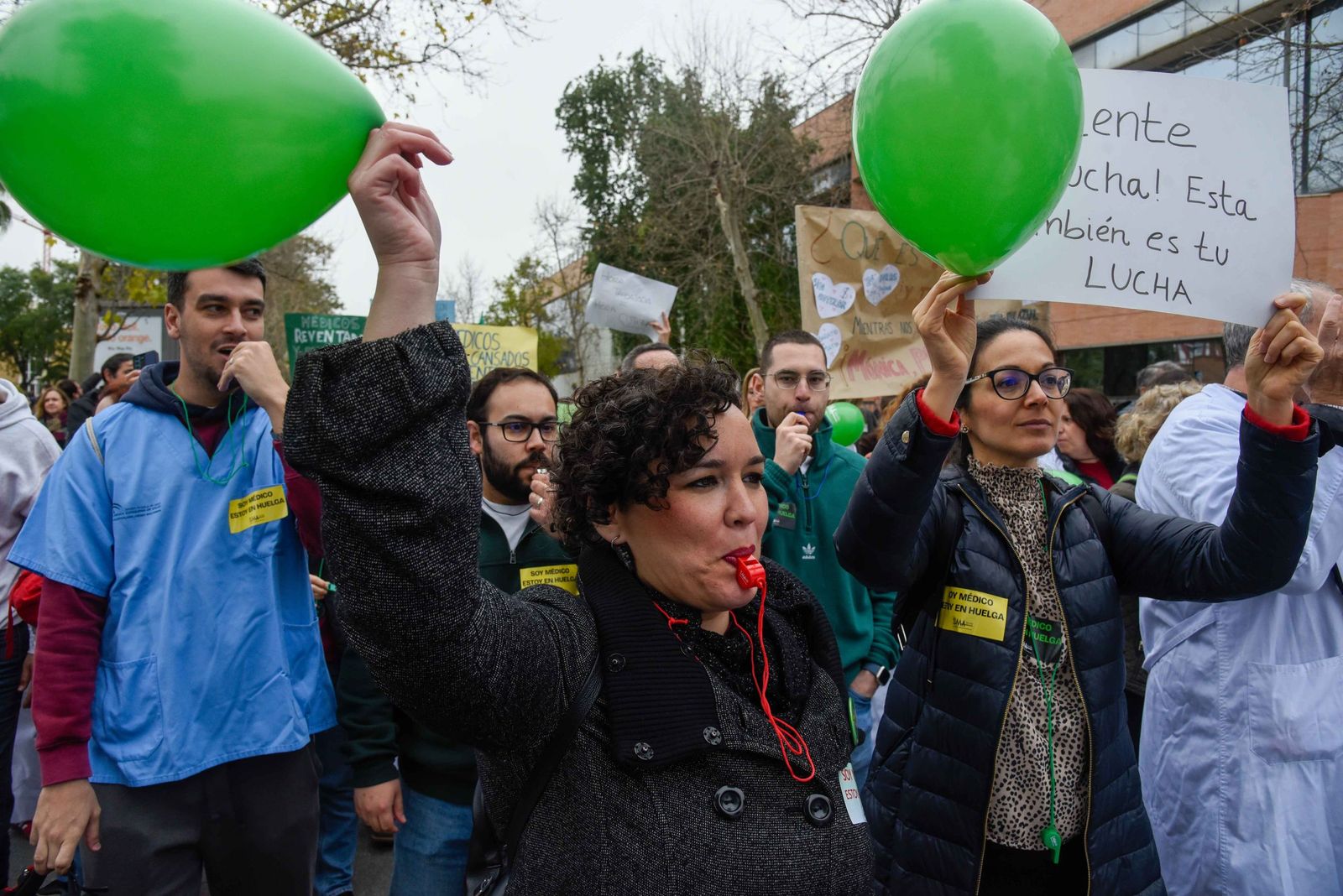 La manifestación por la huelga médica nacional, en imágenes