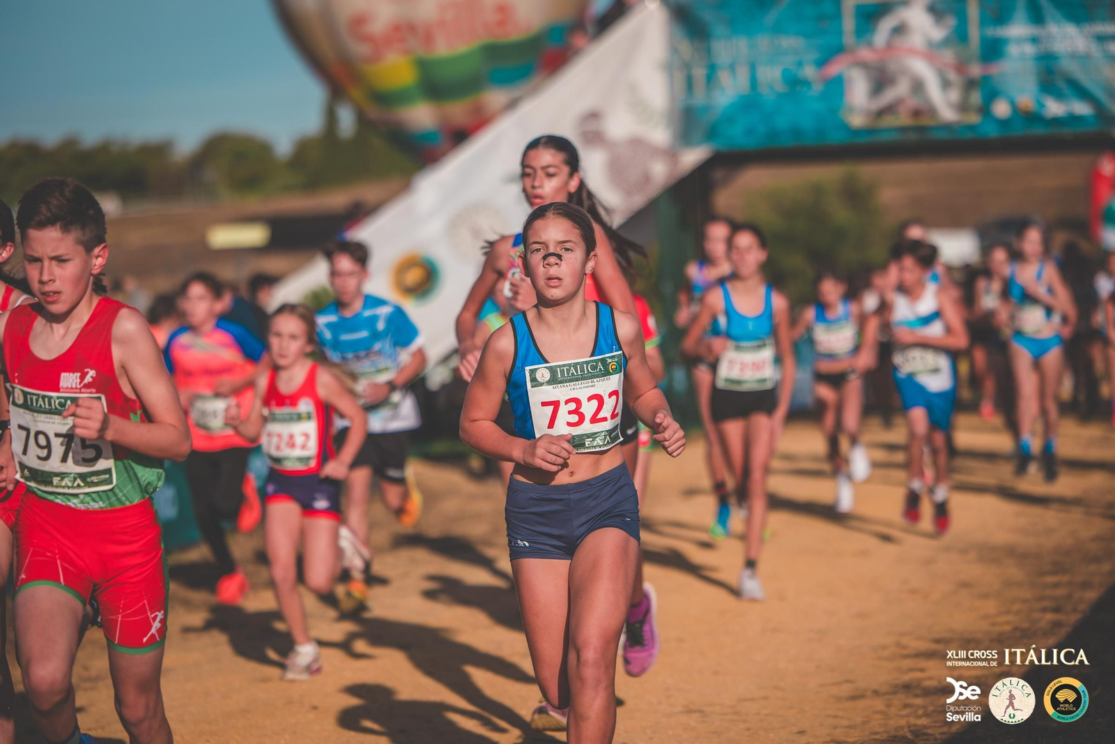 Búscate en las fotos del Cross de Itálica 2025 | 7