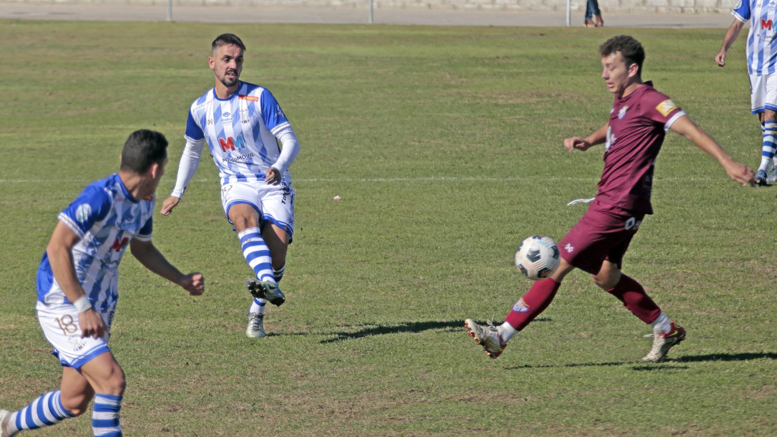 Imágenes del Jerez Industrial contra el Arcos CF en el Pedro S. Garrido