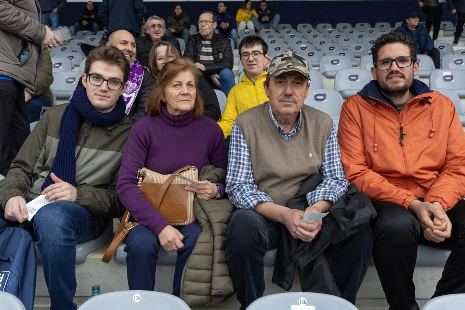 La emoción del triunfo in extremis del Real Jaén ante el Atlético Mancha Real, en imágenes