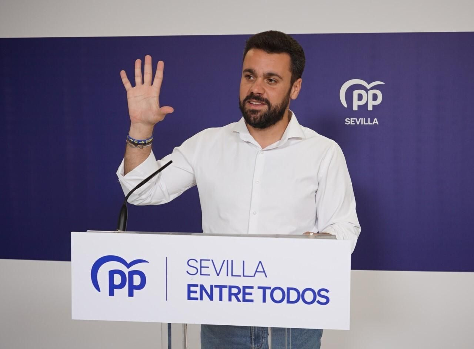 El secretario general del PP de Sevilla, José Ricardo García.