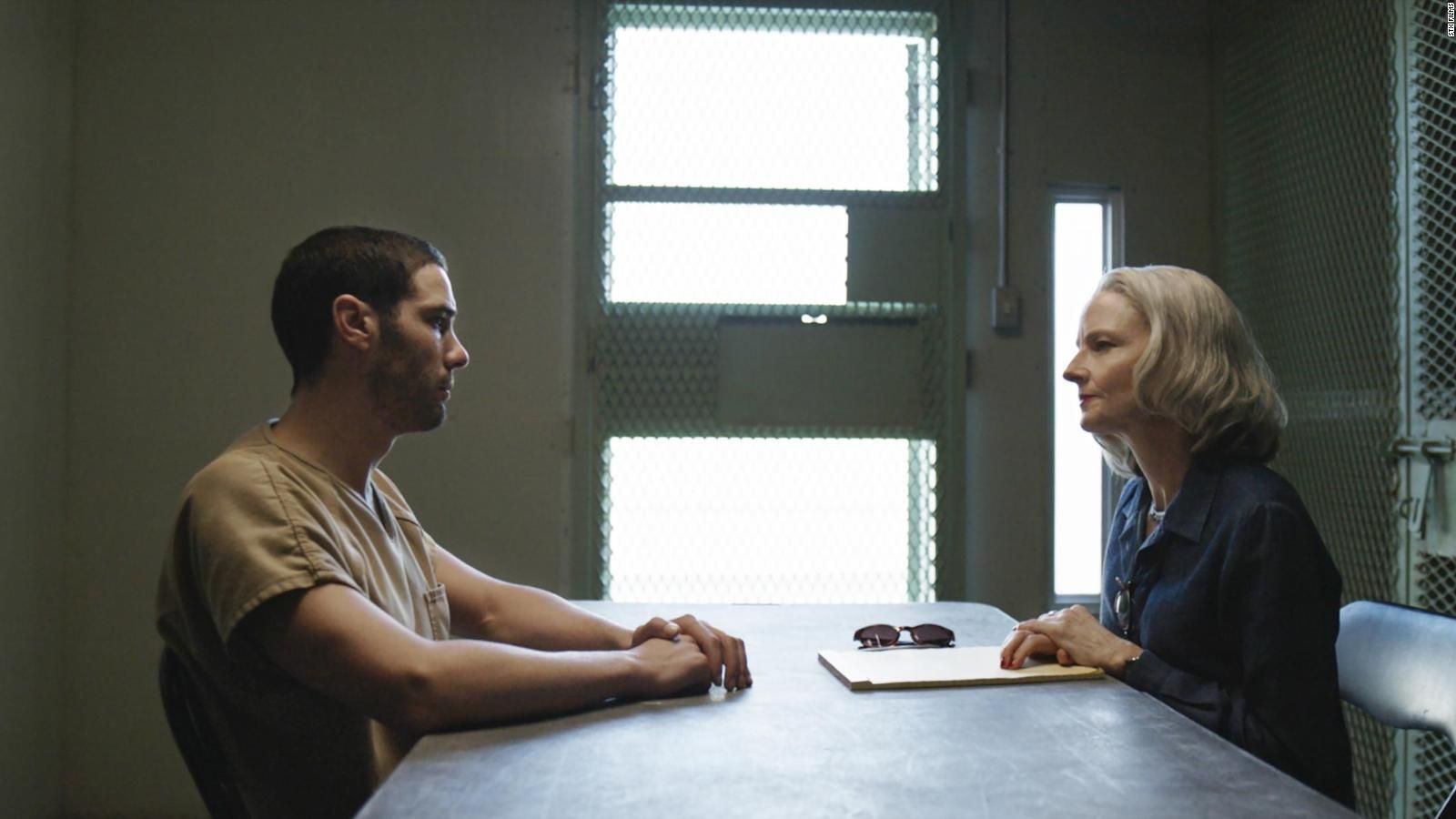 Tahar Rahim y Jodie Foster en una imagen de 'The Mauritanian'.