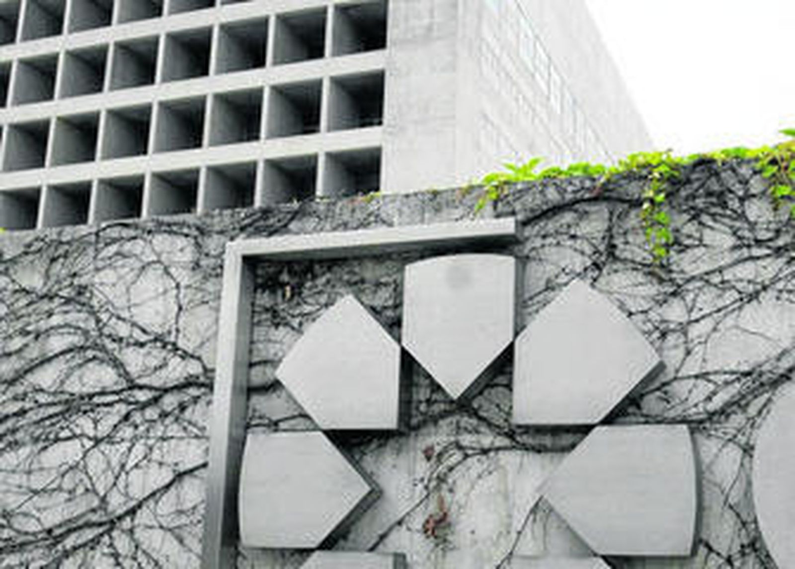 BMN está integrado por las redes comerciales de CajaGranada, Cajamurcia y Sa Nostra.