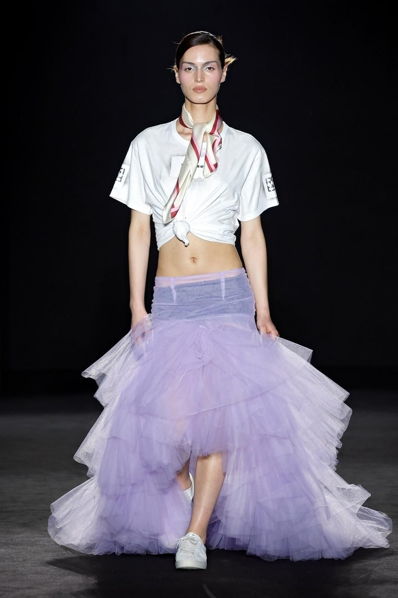 Falda con volumen, una tendencia vista en la 080 Barcelona.