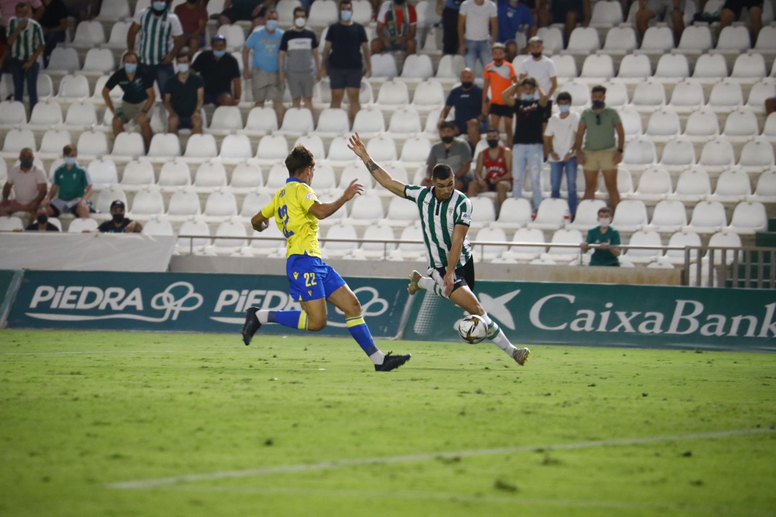 La victoria del Córdoba CF ante el Cádiz B, en imágenes