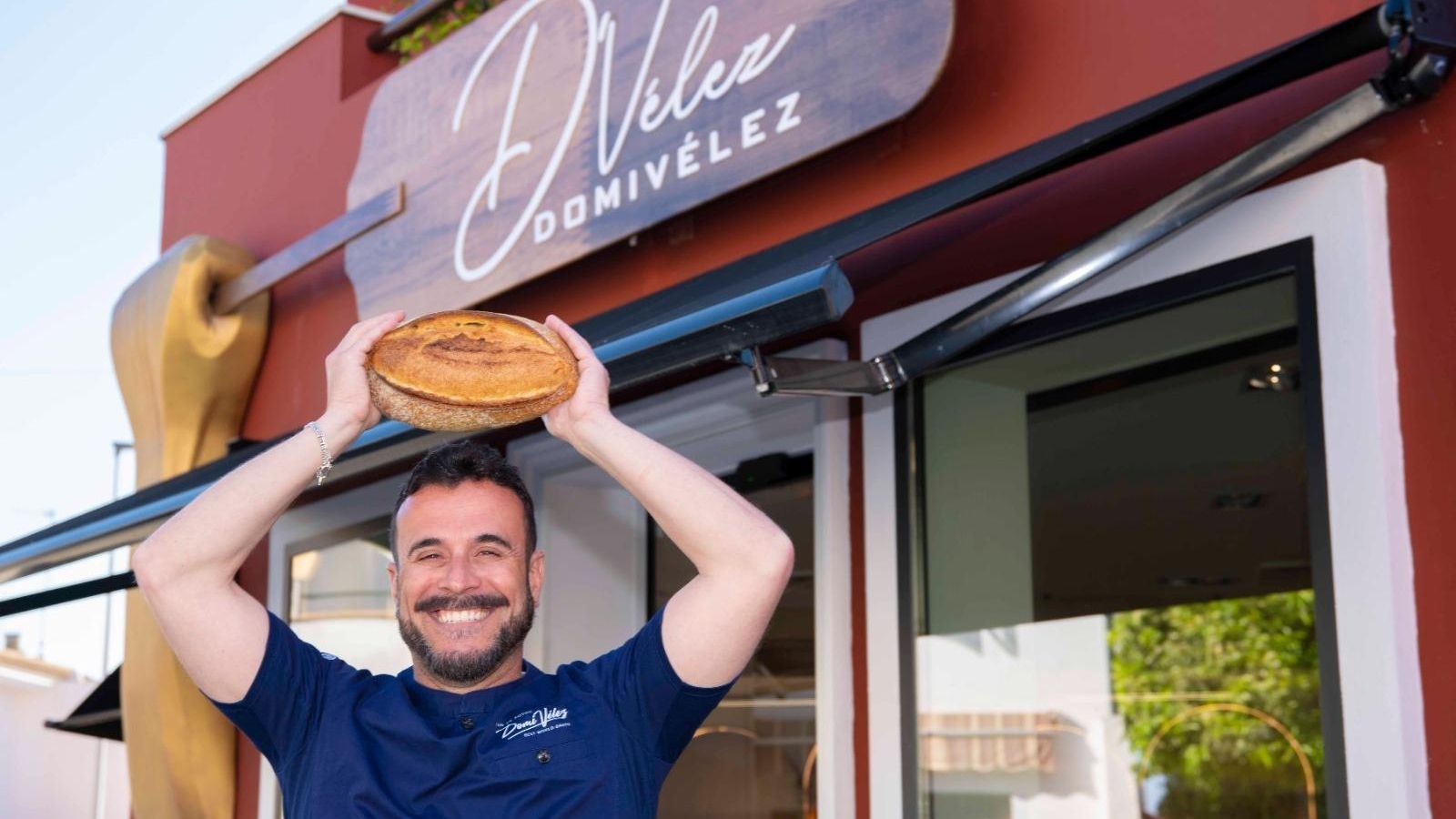 Domi Vélez, Campeón del Mundo de pan en su panadería
