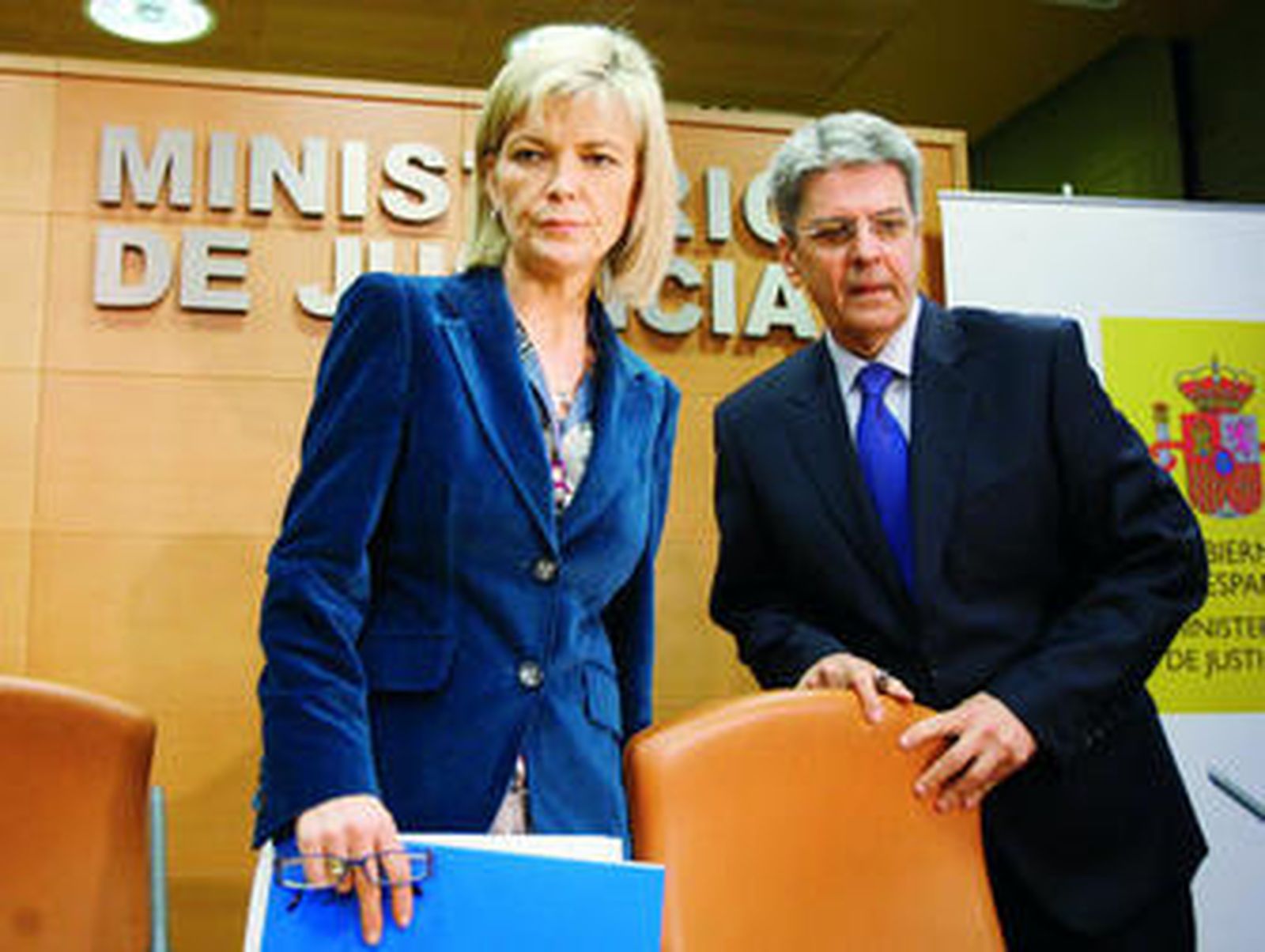 Gabriela Bravo, portavoz del CGPJ, y el secretario de Estado de Justicia, ayer, poco antes de presentar sus conclusiones.