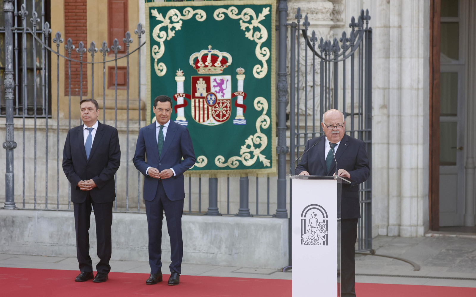 La toma de posesión de Juanma Moreno en imágenes