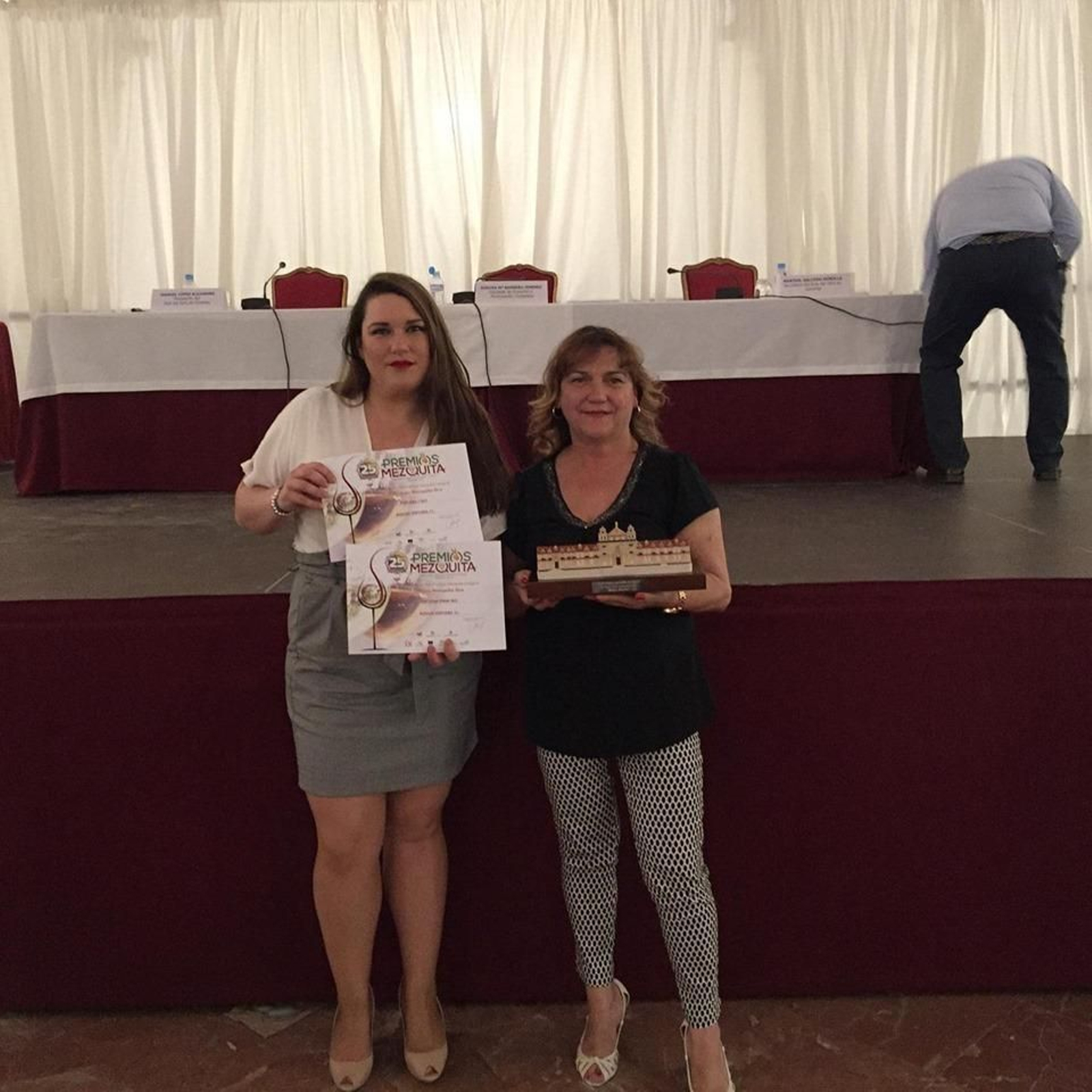 Bodegas Vertijana recogiendo sus premios.