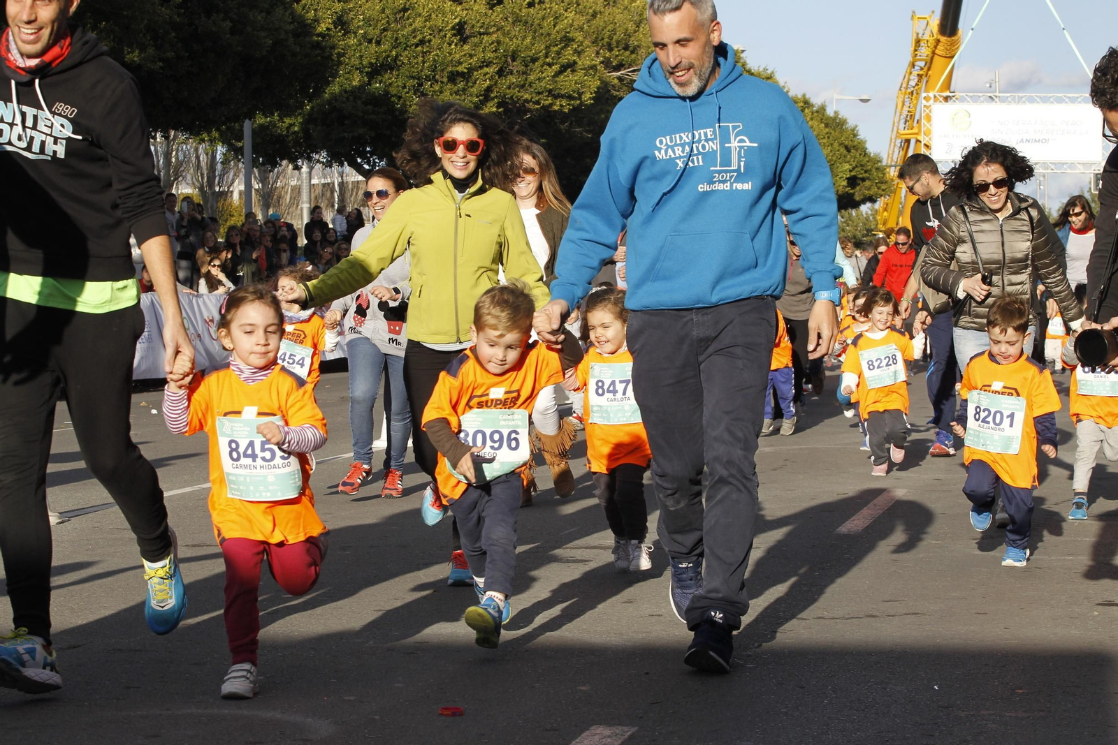 Fotogalería de la Feria del Corredor y las carreras infantiles.