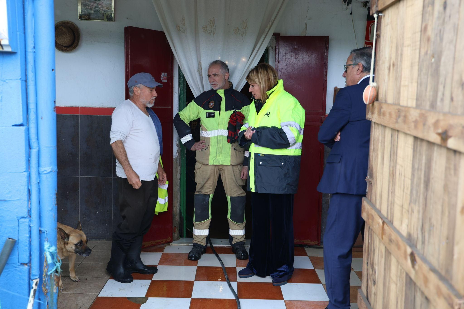Imágenes de las inundaciones en Gibraleón por la borrasca Laurence este lunes