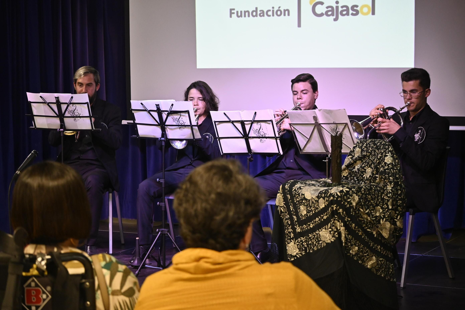 Entrega del Premio Gota a Gota a las Hermanas de la Cruz, en imágenes