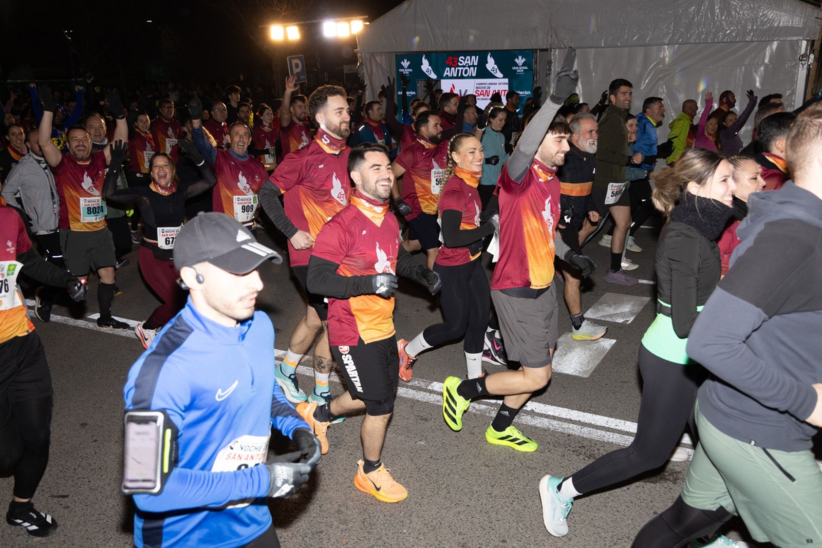 Encuéntrate en la salida de la Carrera de San Antón 2026, en imágenes (3)