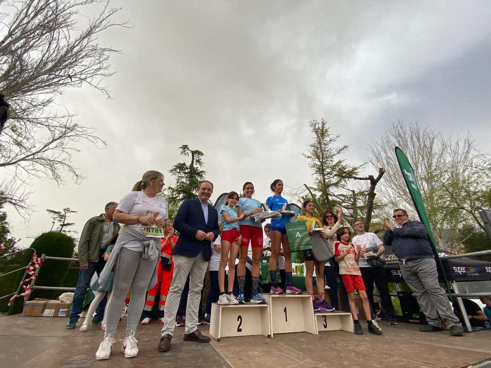 En Imágenes: entrega de reconocimientos XXVI Carrera Popular por la Salud y II Caminata Inclusiva