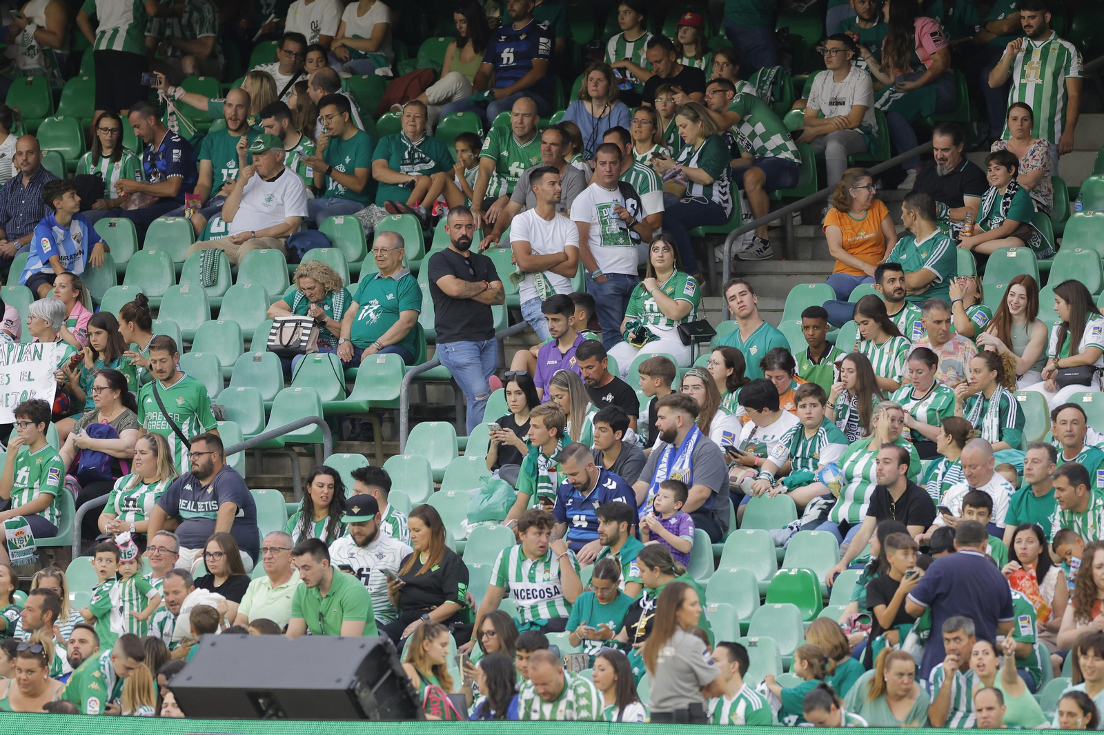 Búscate en las fotos de la despedida de Joaquín