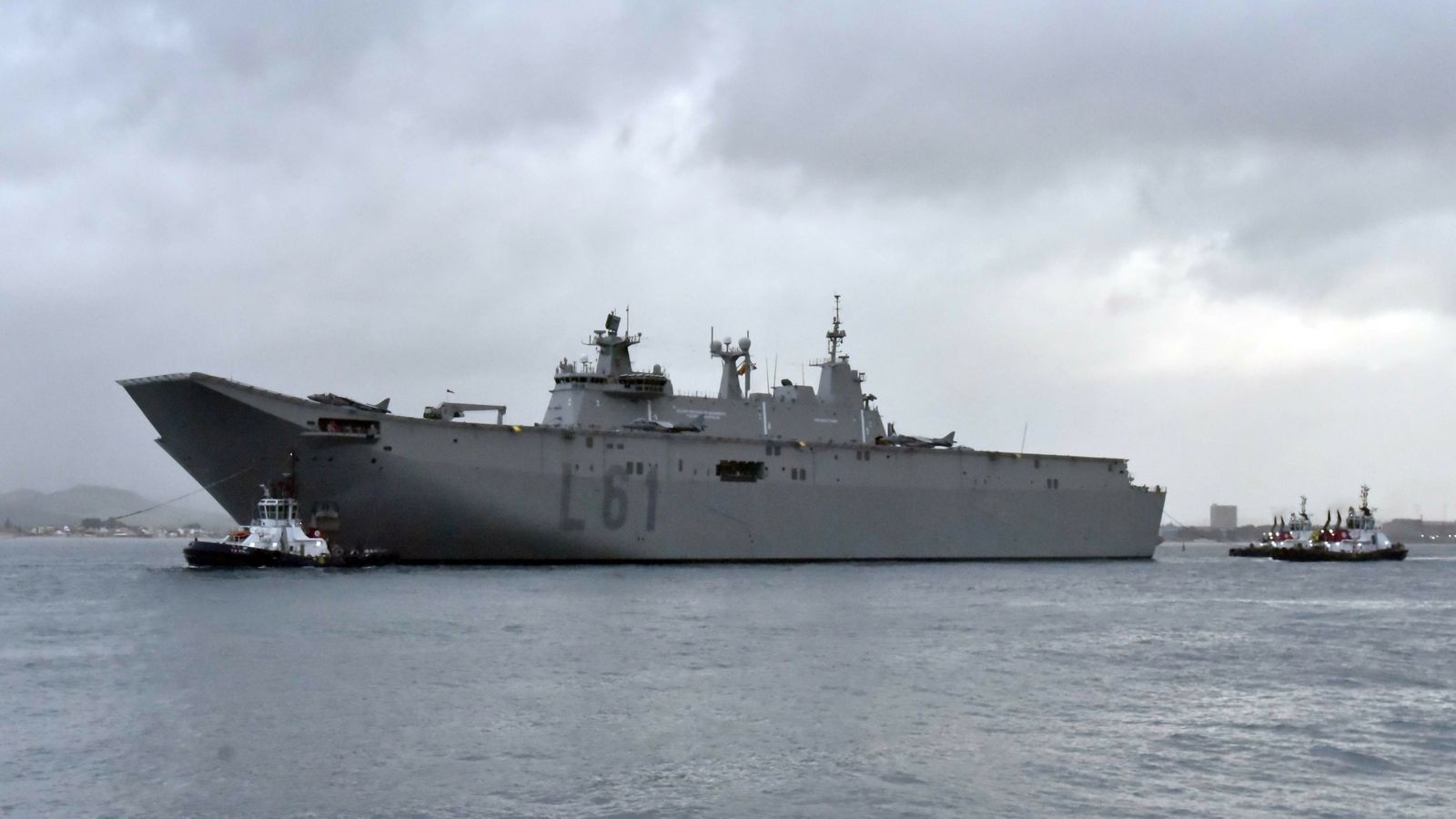 Portaviones Juan Carlos I en Algeciras