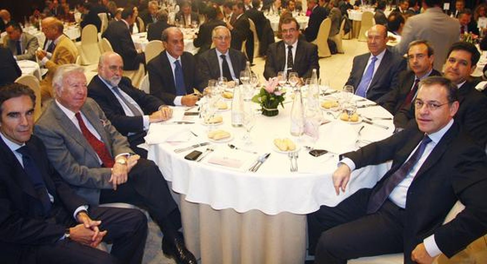 Antonio Gálvez, José Luis García Palacios, Antonio Carrillo, Antonio Ponce, José Luis Ballester, José Rodríguez de la Borbolla, Francisco Ferraro, Juan Carlos Fernández, Leopoldo Parias Mora-Figueroa y David Moreno.

Foto: Victoria Hidalgo y Juan Carlos Muñoz