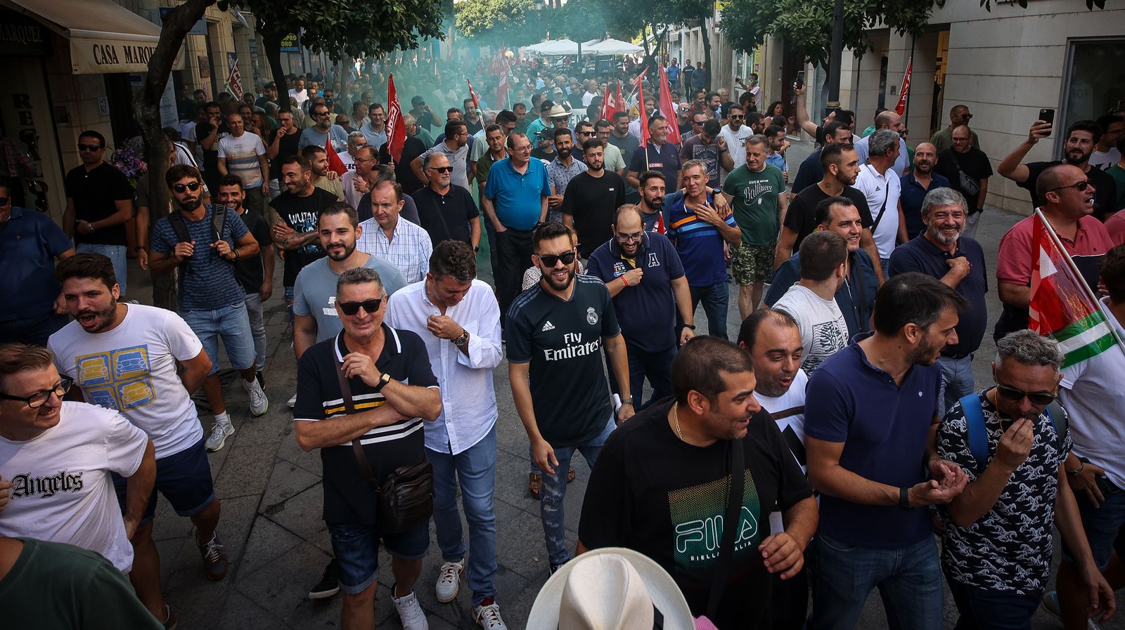Manifestación de trabajadores de la Vid para pedir un convenio digno