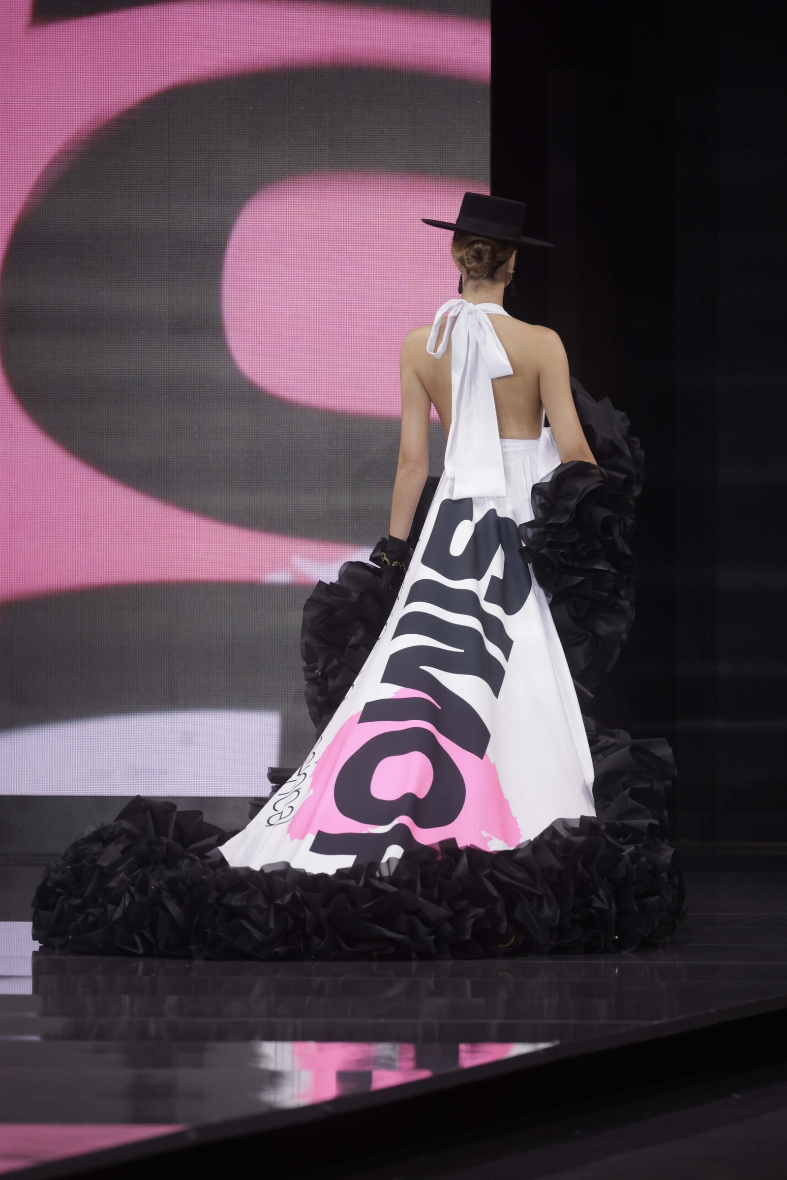 El desfile de Icónico Flamenco en SIMOF 2023, todas las fotos