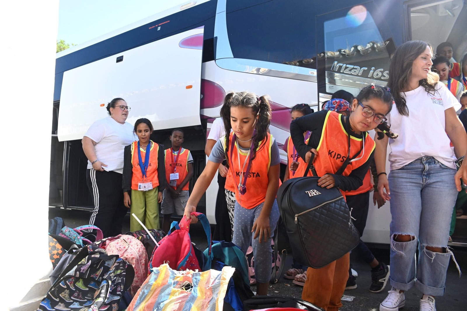 La llegada de los niños saharauis a Córdoba, en imágenes