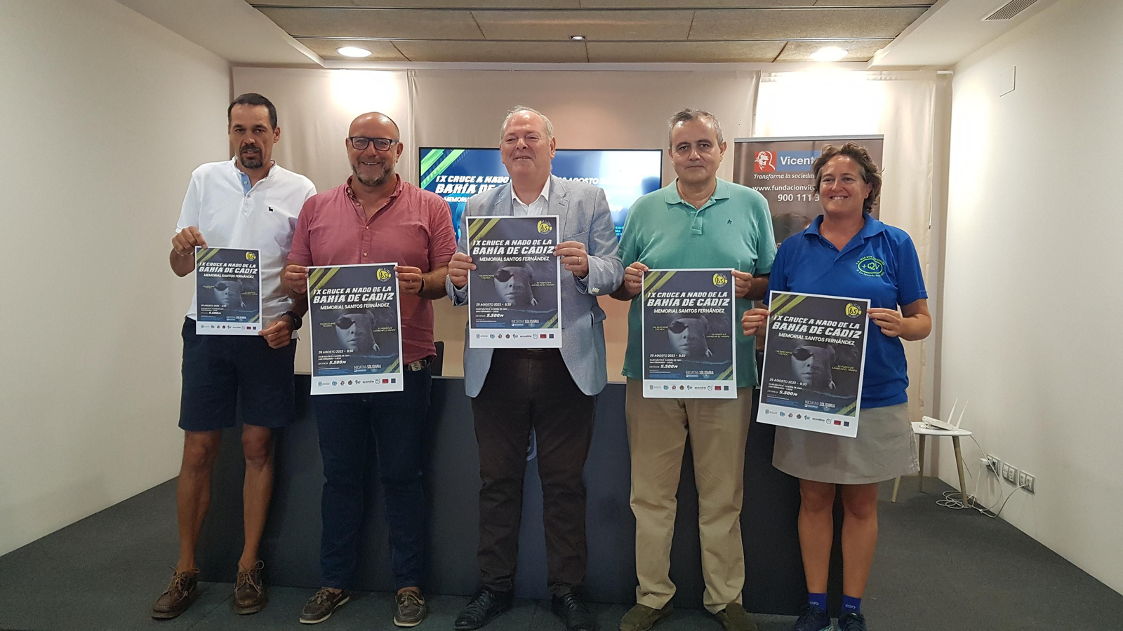Presentación del solidario IX Cruce a Nado de la Bahía de Cádiz.