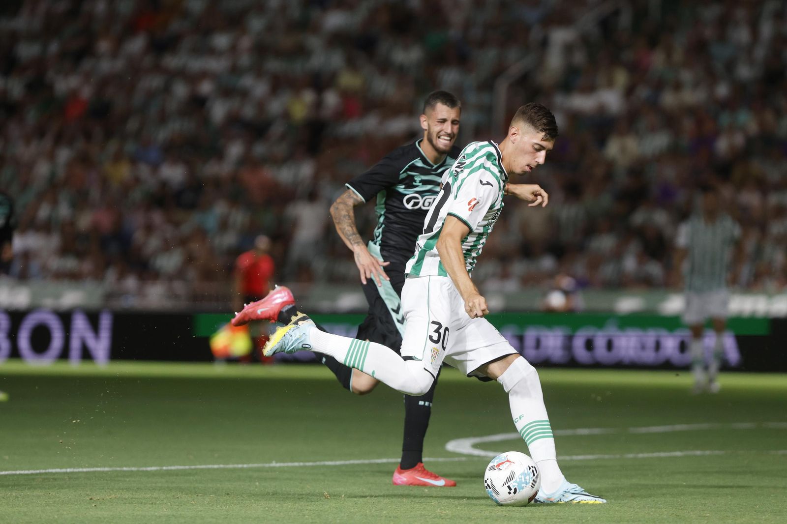 Las mejores fotos del partido en El Arcángel entre el Córdoba CF y el Real Betis
