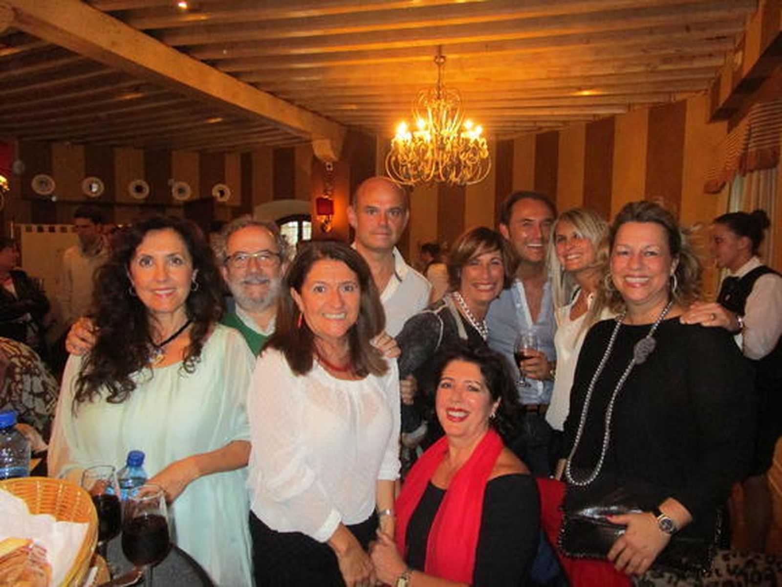 Tony Avellán, José María Esteban, Montse de la Riba, Mario y Álvaro Linares, Carmen Gil de la Haza, Itziar Urrutia, Cristina Aciara y María Sobrino.  Foto: Ignacio Casas de Ciria