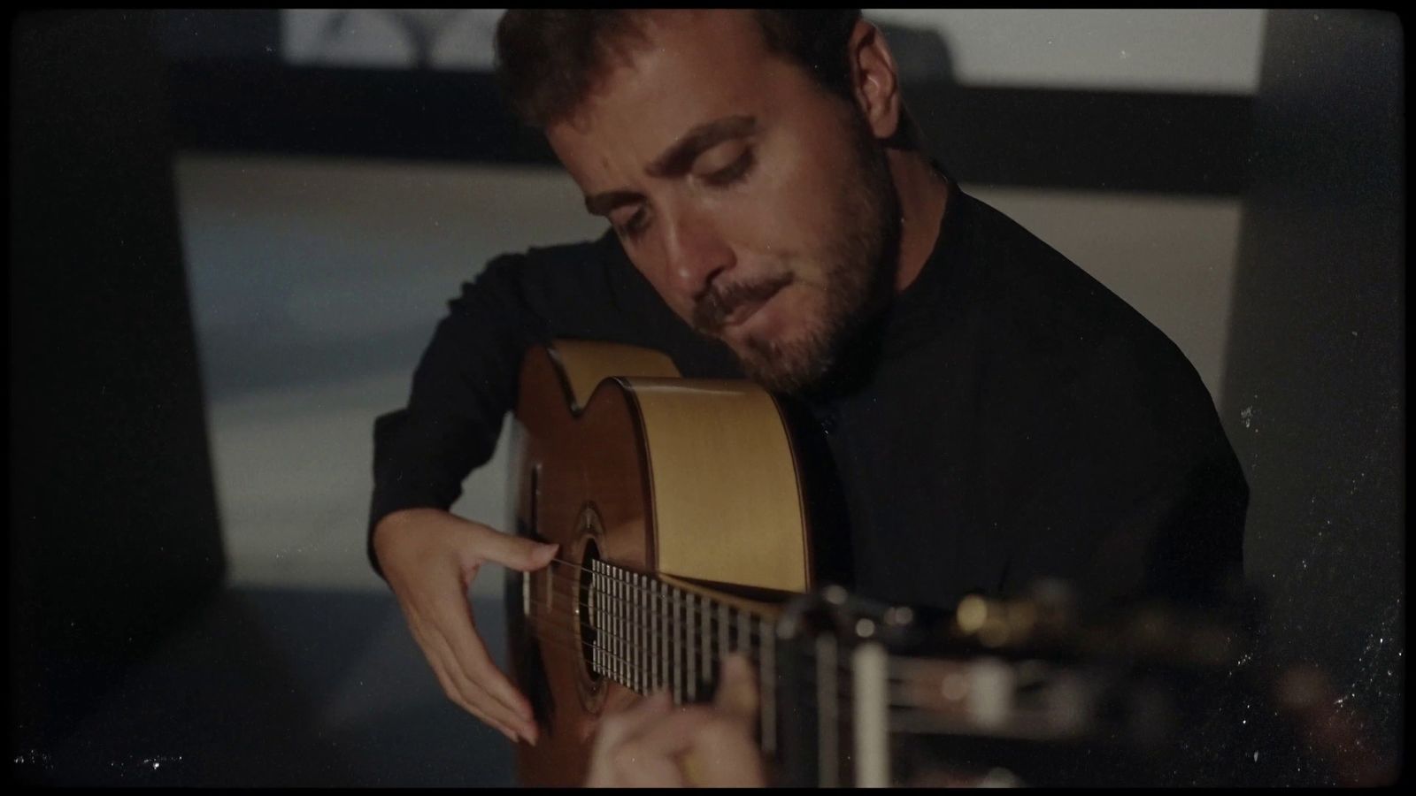 Jesús Guerrero presentó 'Viaje imaginario' en el Espacio Turina.