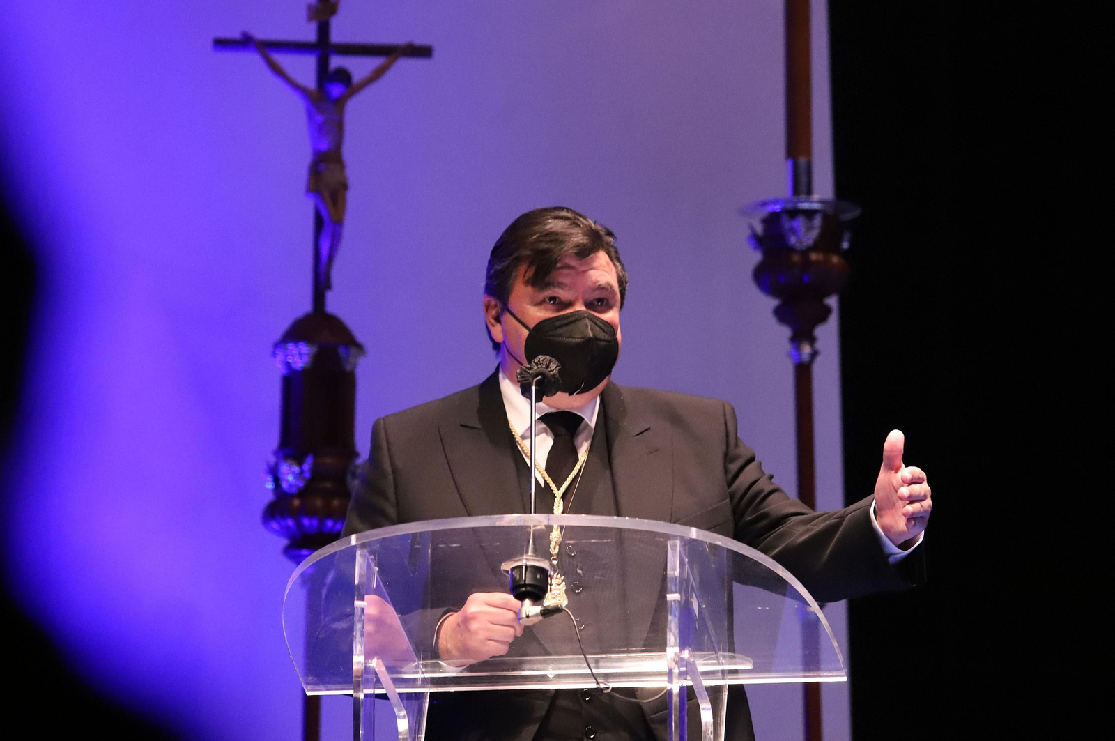 Imágenes del Pregón de la Semana Santa de Huelva 2021 de Eduardo Sugrañes