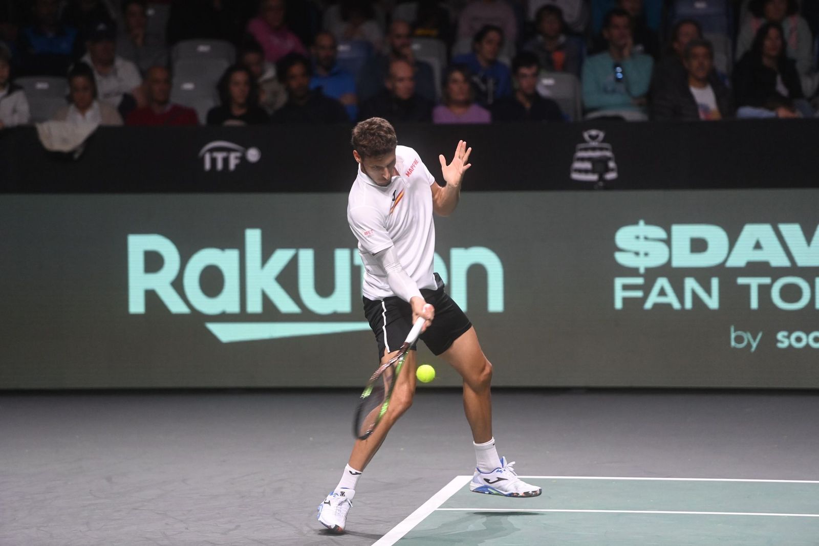 Los tenistas de la Copa Davis ya calientan motores en el Carpena