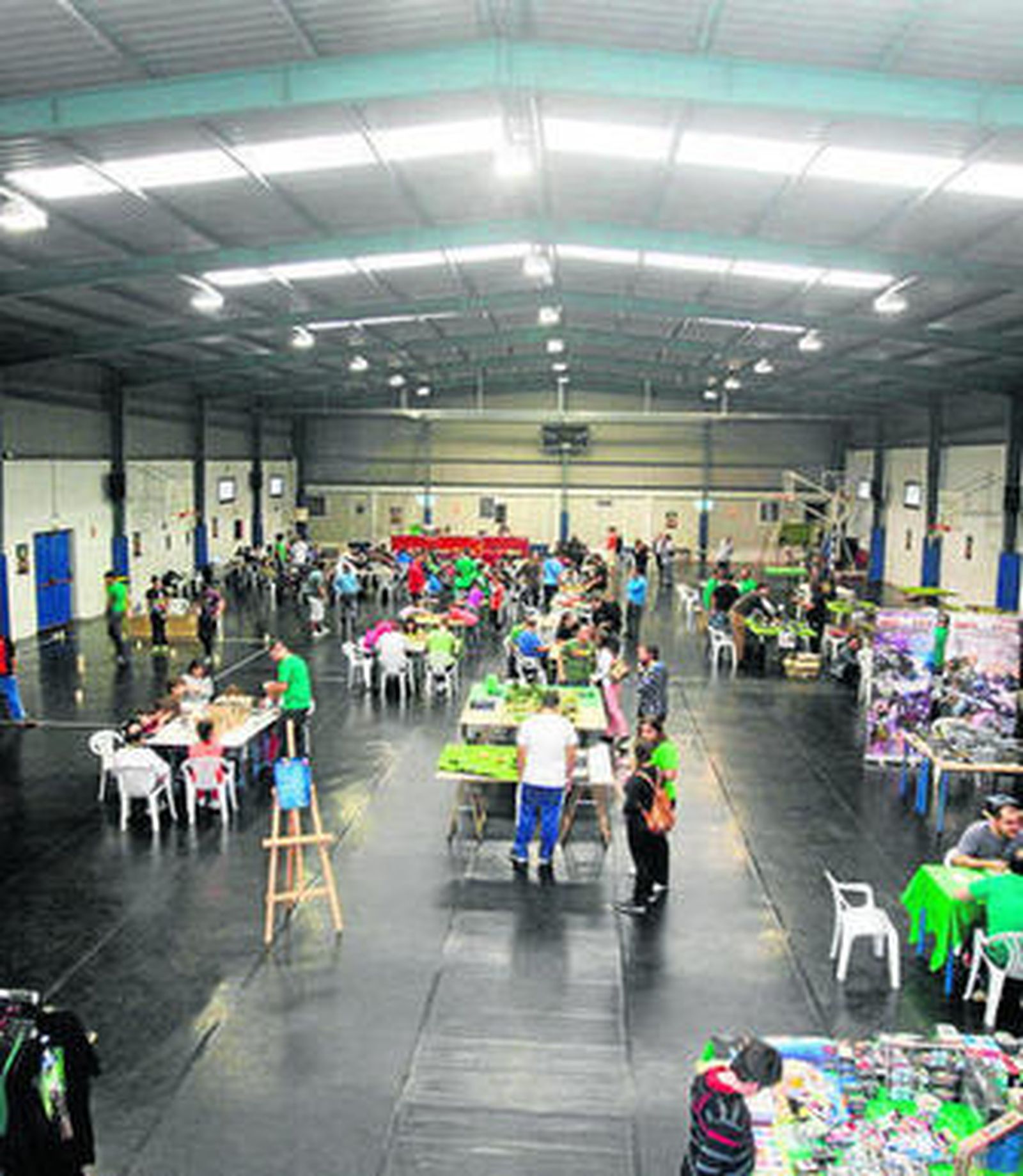 Imagen del pabellón Juan Arrabal ayer, donde se celebra la actividad.