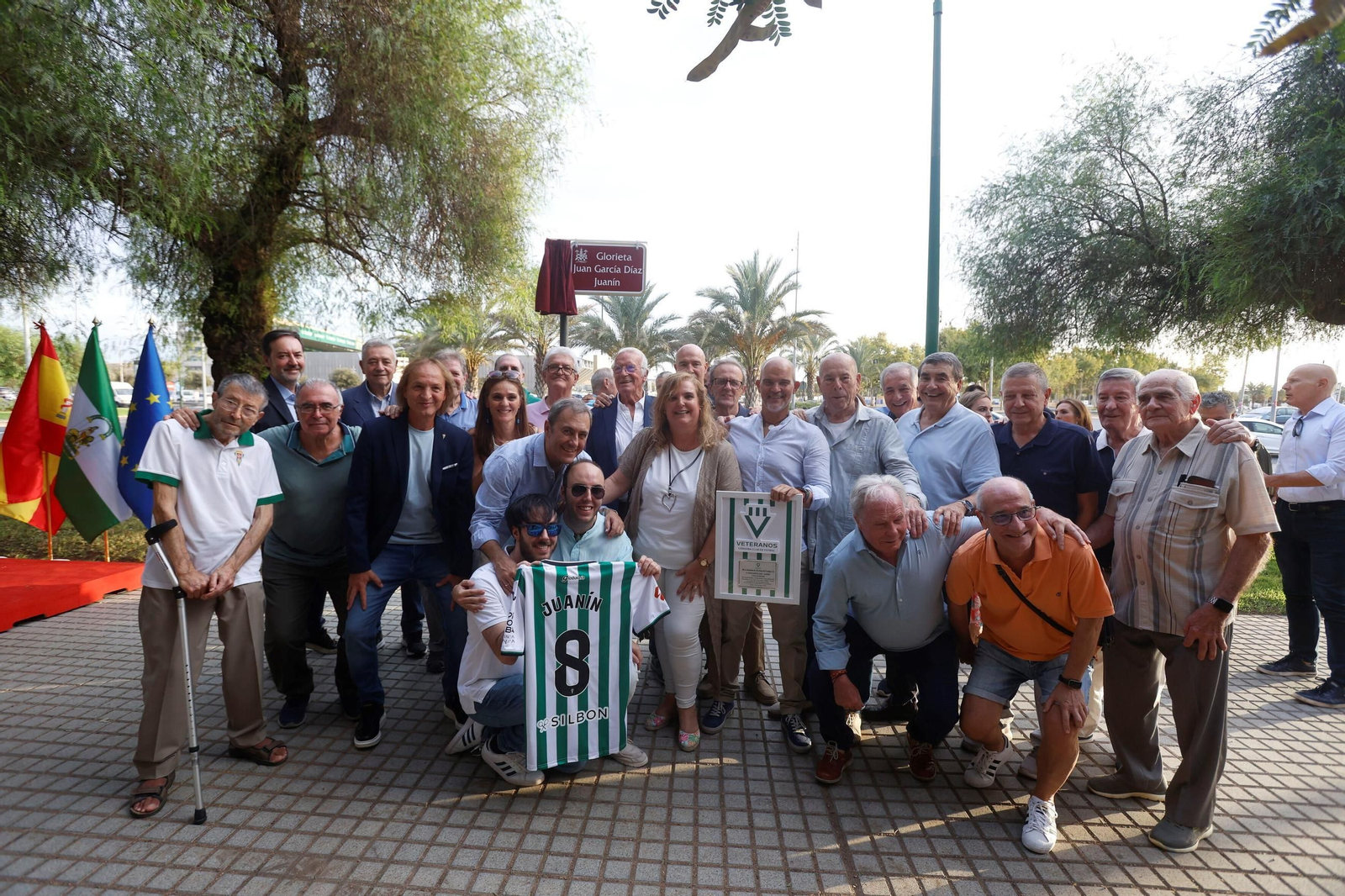 Las mejores imágenes del acto en homenaje a Juanín, leyenda del Córdoba CF