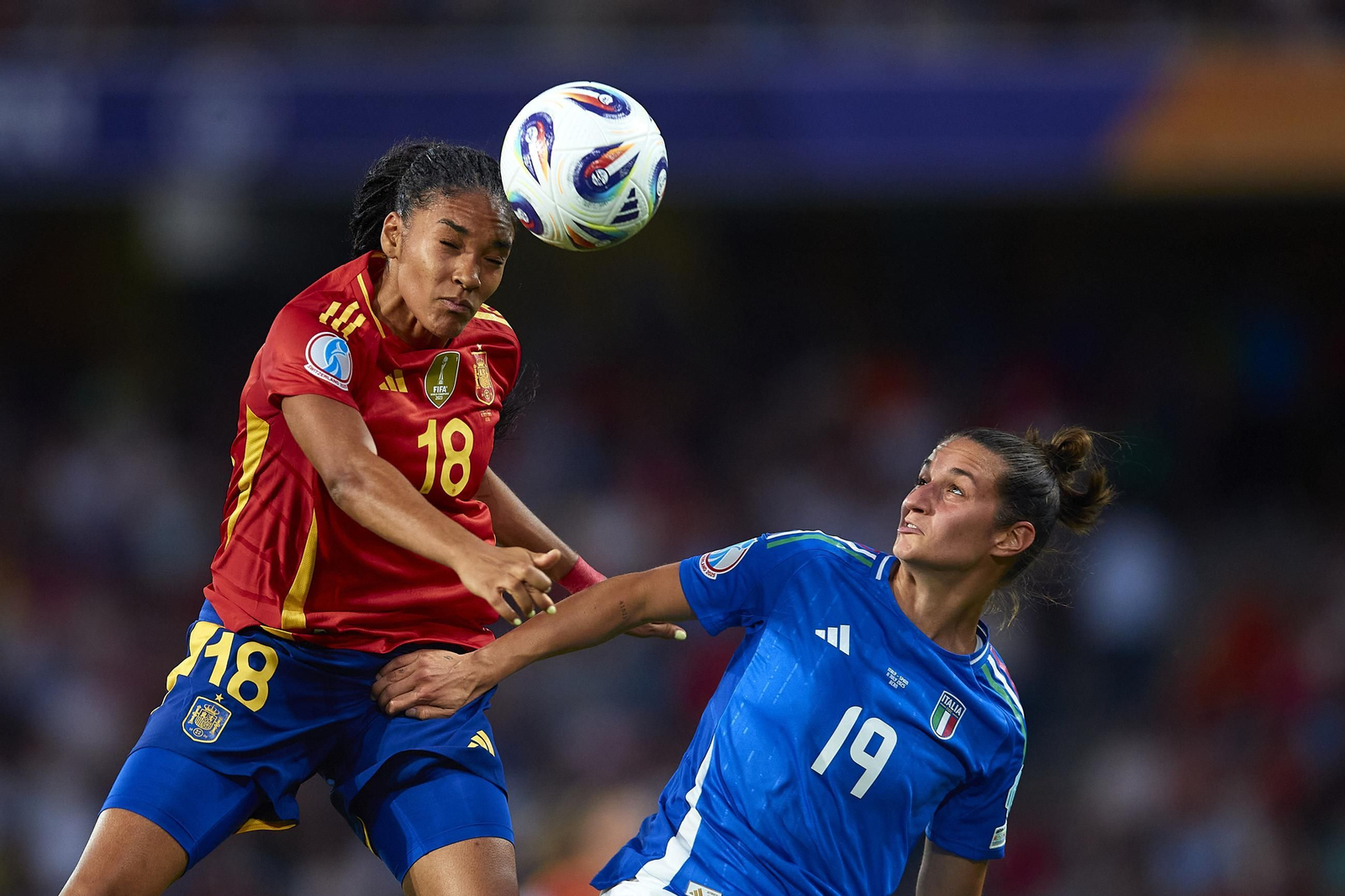 Las fotos del Italia - España de la Eurocopa femenina