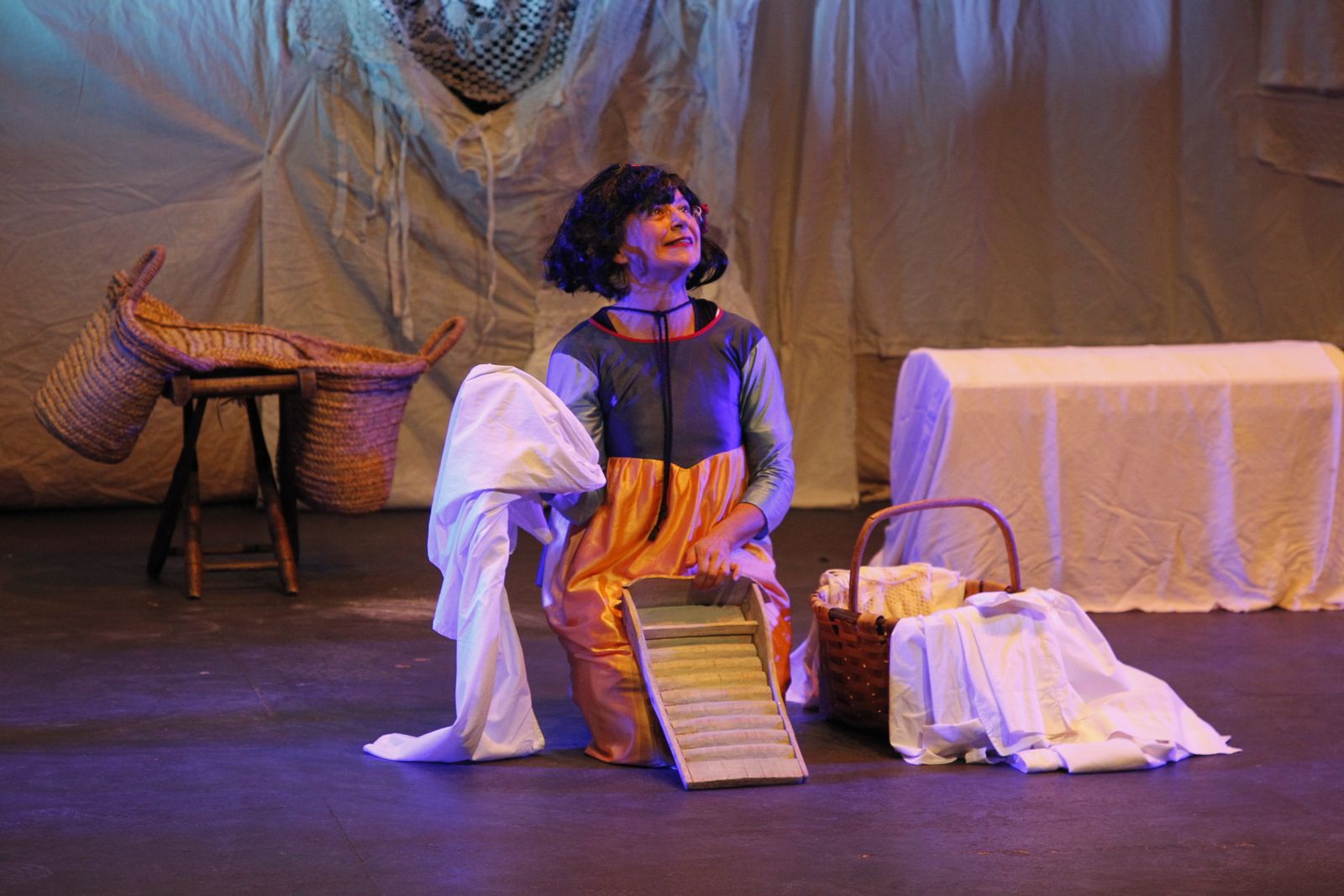 Fotogalería Festival Teatro El Ejido. Obra "El Desván de los Hermanos Grim"