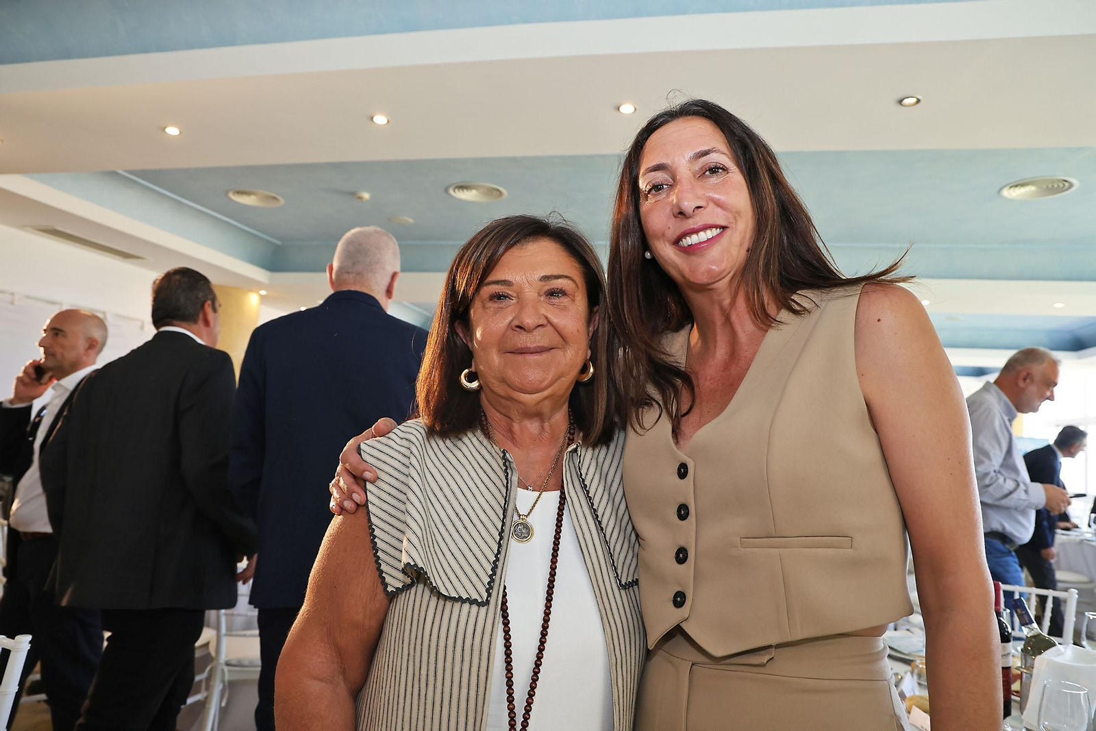 Imágenes de los invitados al acto de entrega del VI Premio Reconocimiento Andaluz a Carolina Marín