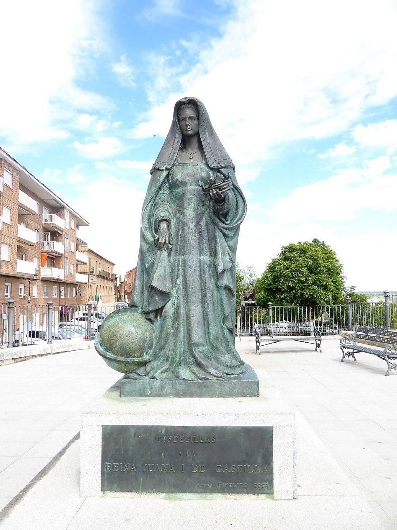Monumento a la reina Juana en Tordesilla