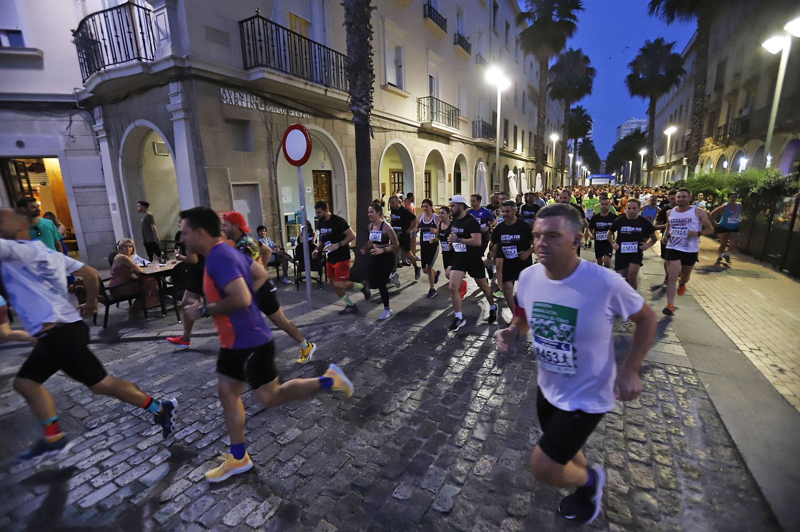 Imágenes de la Carrera Nocturna de Huelva