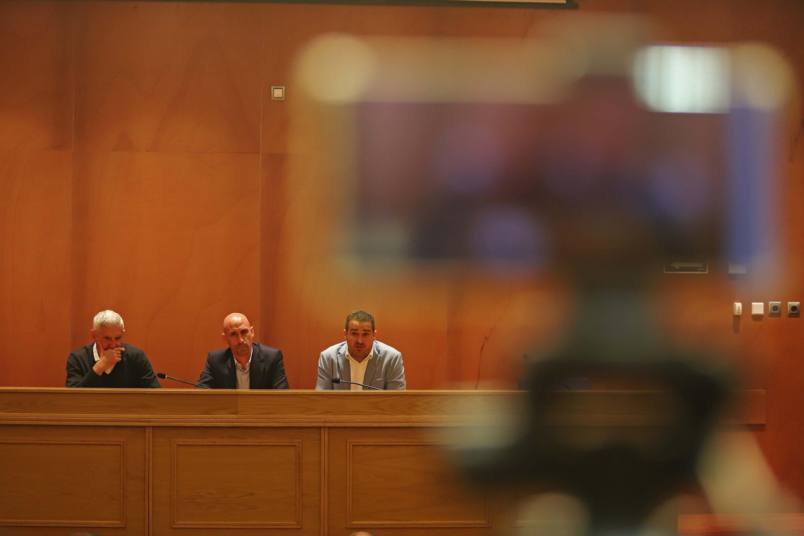 Rubiales (en el centro), en su última visita a la comarca.