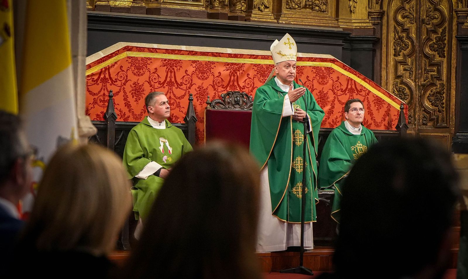 Imágenes de la bendición del nuevo Resucitado