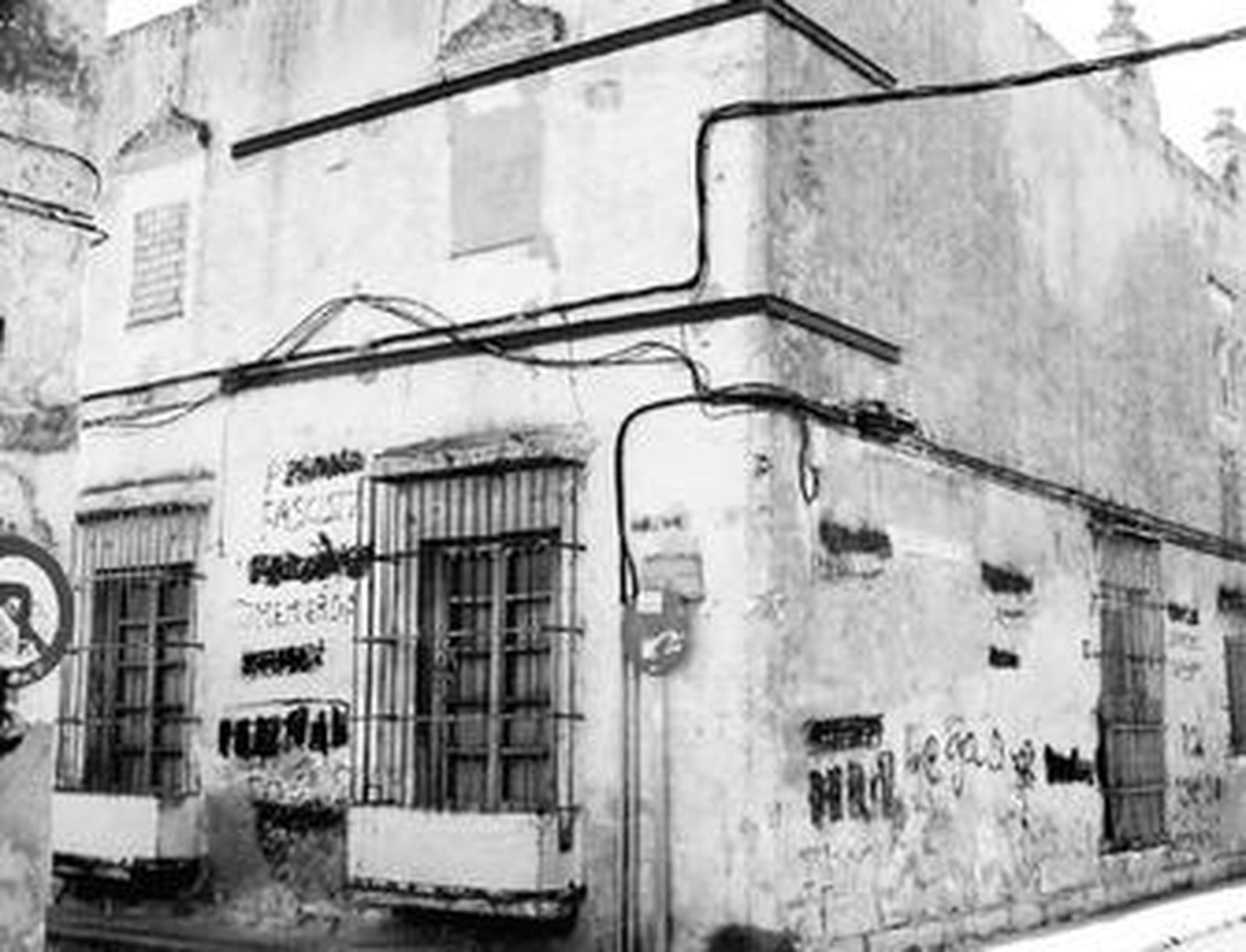 Imagen de archivo de la Casa de las Columnas, a la espera de su reforma desde hace años.