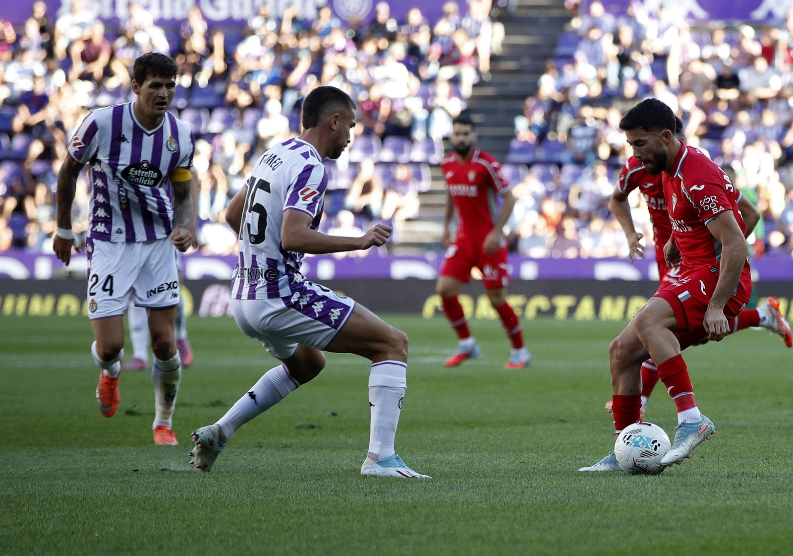 Las mejores fotos del ambiente en el José Zorrilla para el Real Valladolid - Córdoba CF