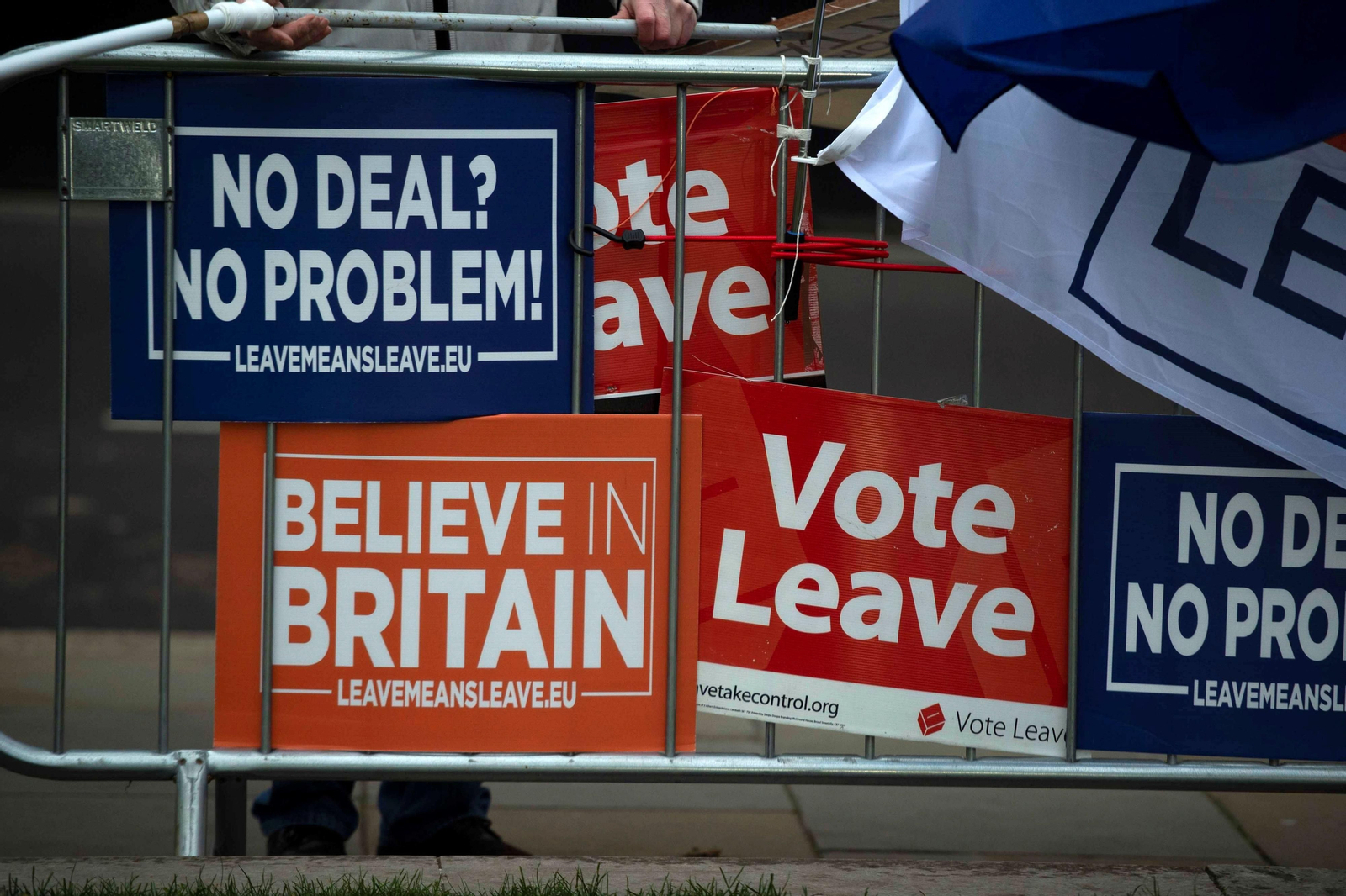 Carteles de una manifestación a favor del 'Brexit'