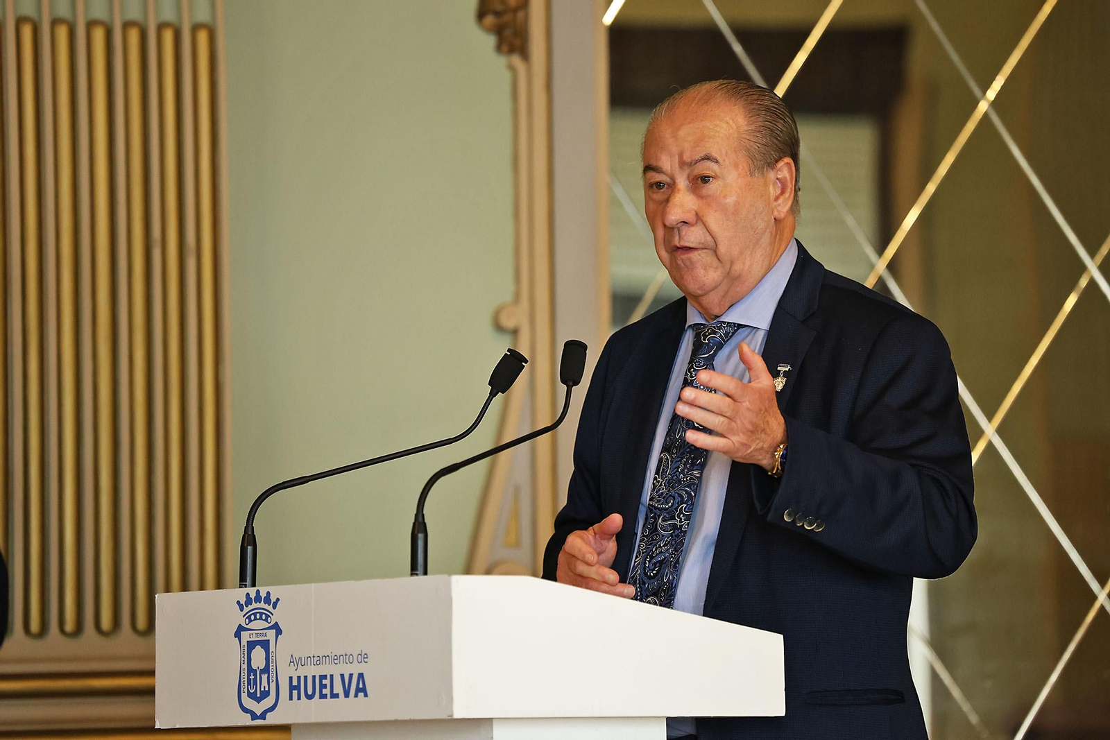 Imágenes de la presentación de la Guía de la Semana Santa de Huelva 2024