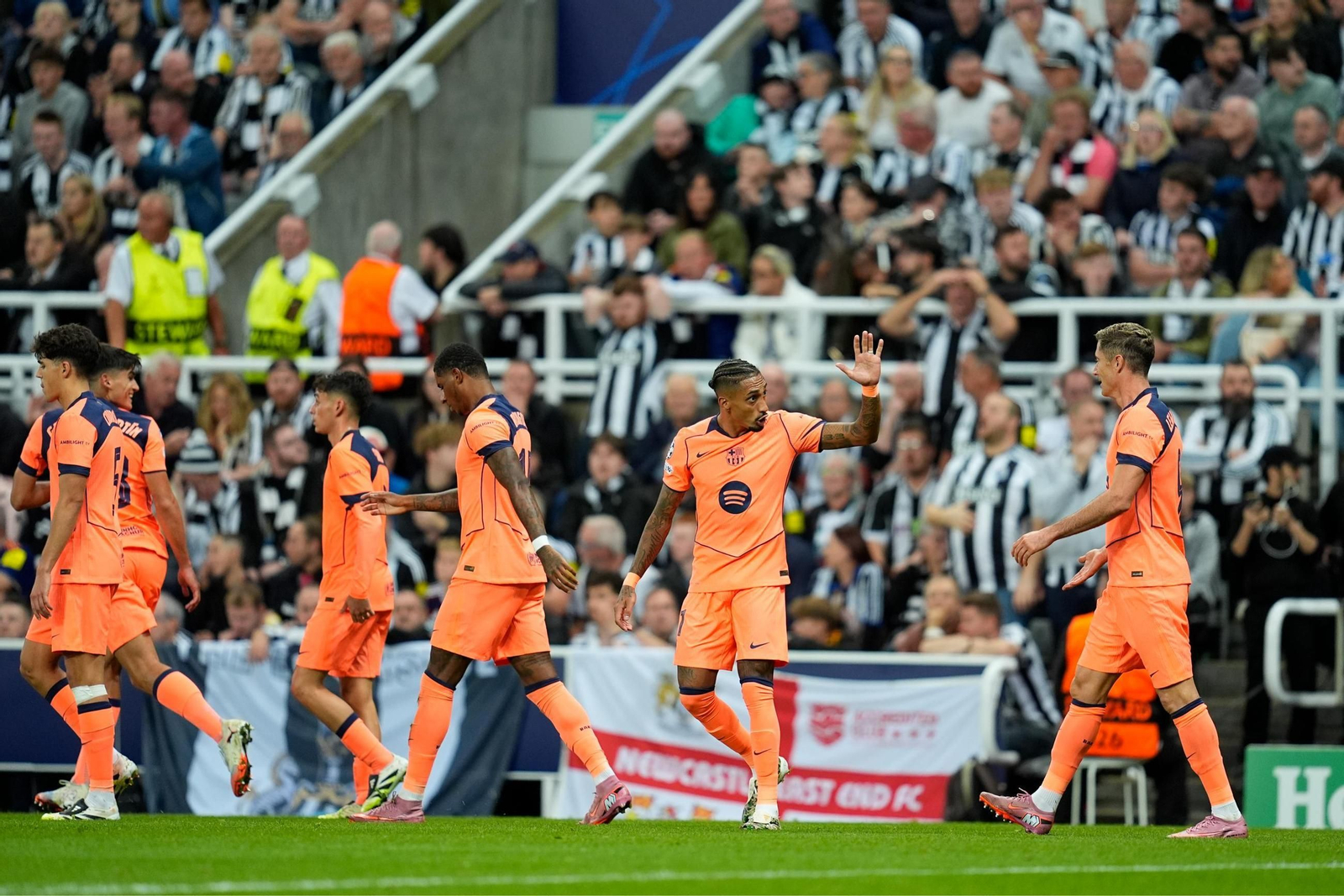 Las fotos del Newcastle-Barcelona