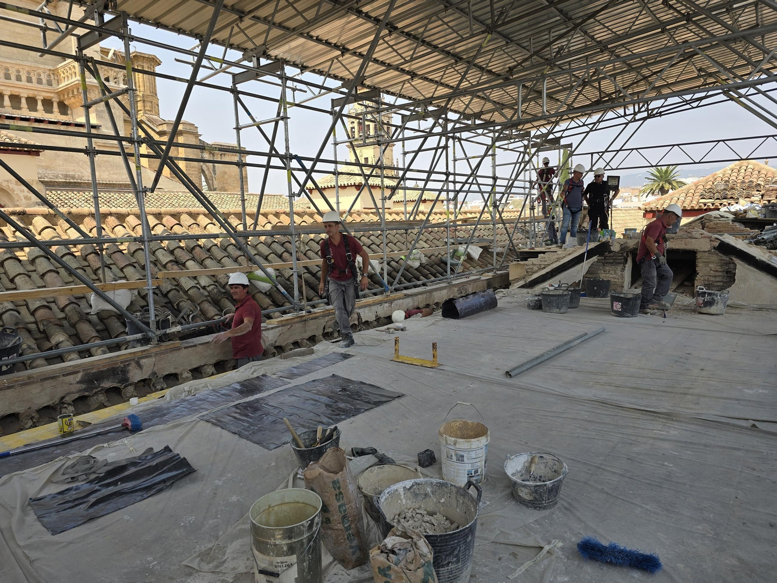 Trabajos en las cubiertas de la Mezquita-Catedral.