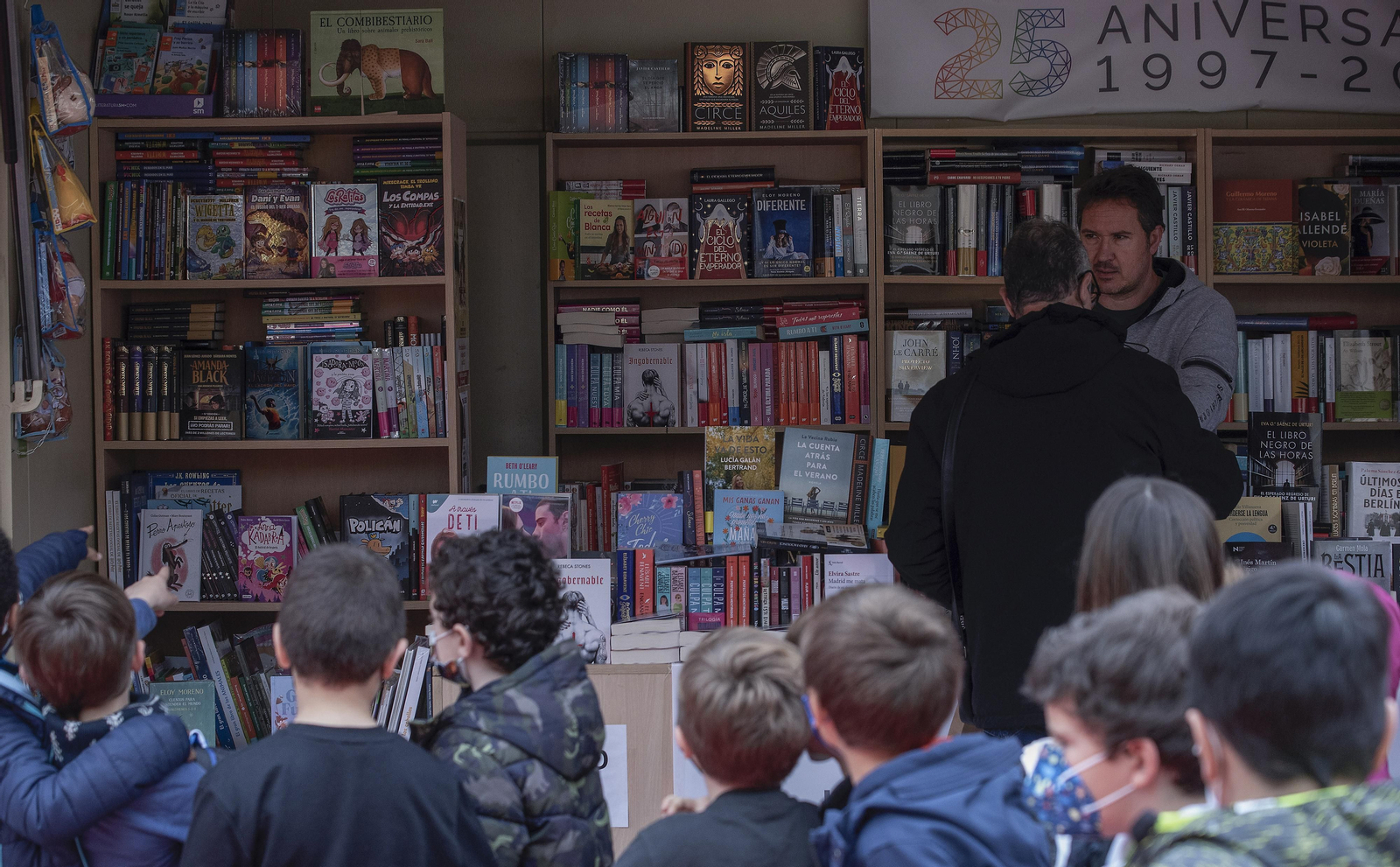 La Feria del Libro de Tomares, en imágenes