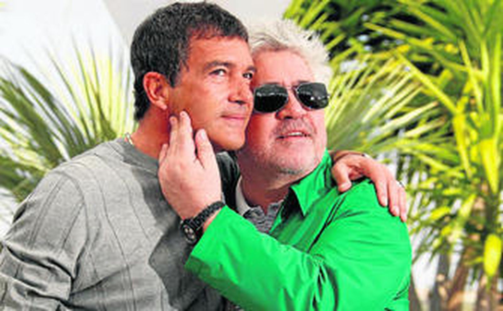 Antonio Banderas, con Pedro Almodóvar: Hollywood nunca es suficiente.