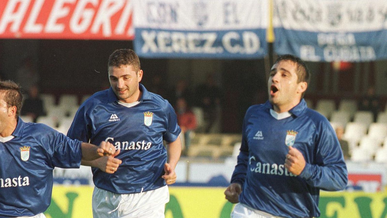 Ortiz celebra el gol a la Balona.