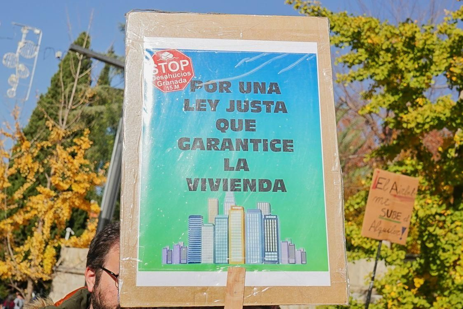 Todas las imágenes de la manifestación de Granada contra el "negocio de la vivienda"
