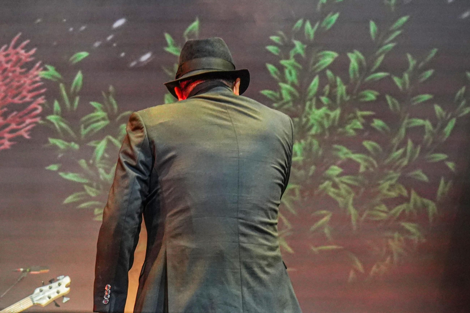 Las mejores imágenes del concierto de El Barrio en Granada